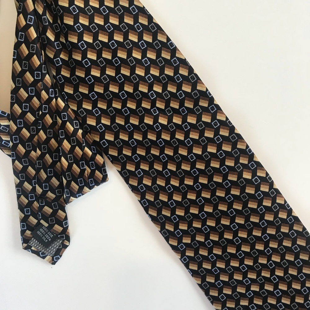 100% silk gold, yellow and black tie.